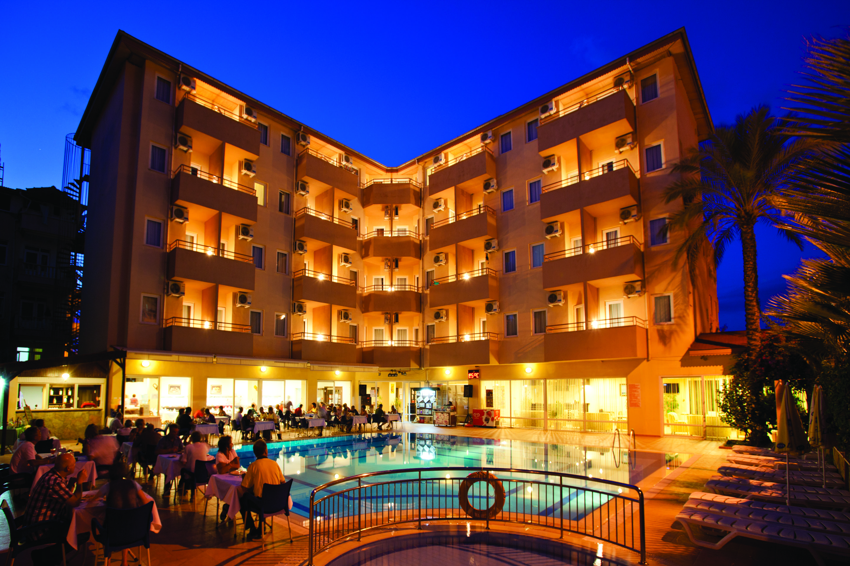 Helios Hotel Side Zewnętrze zdjęcie