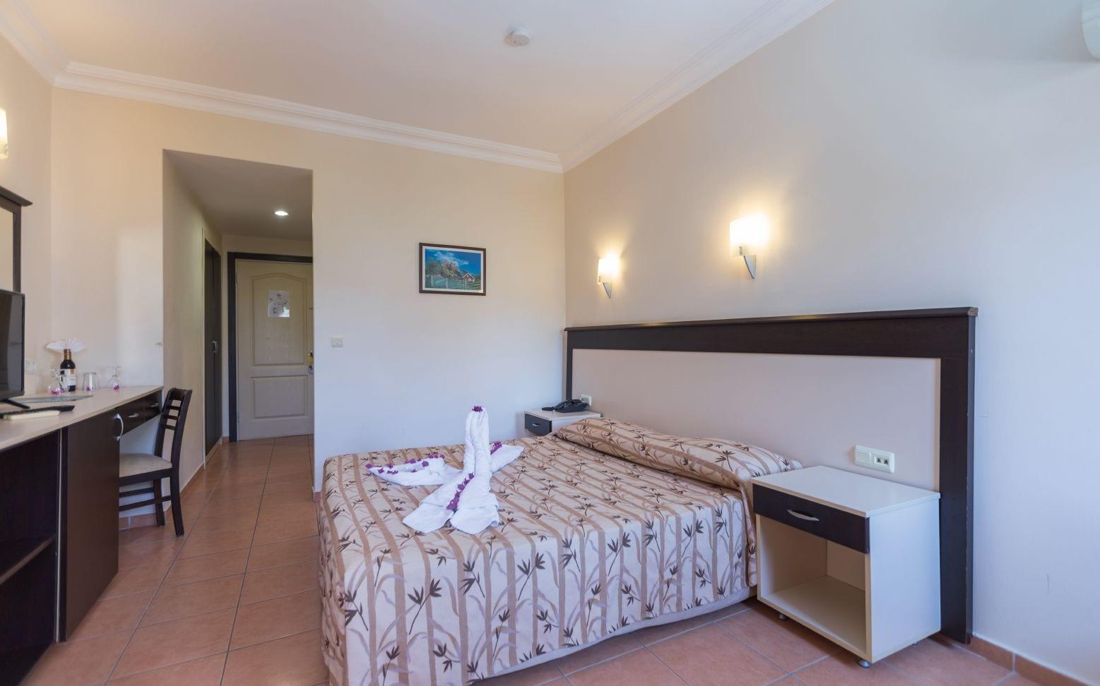 Helios Hotel Side Zewnętrze zdjęcie